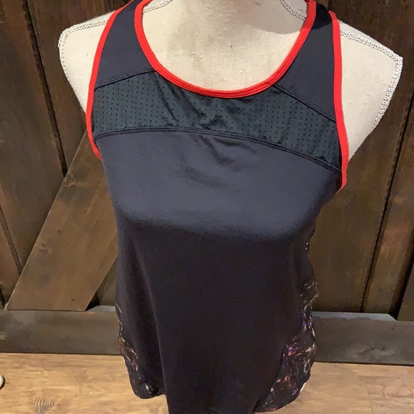 C 9 Champion workout tank top - Picture 3 of 9